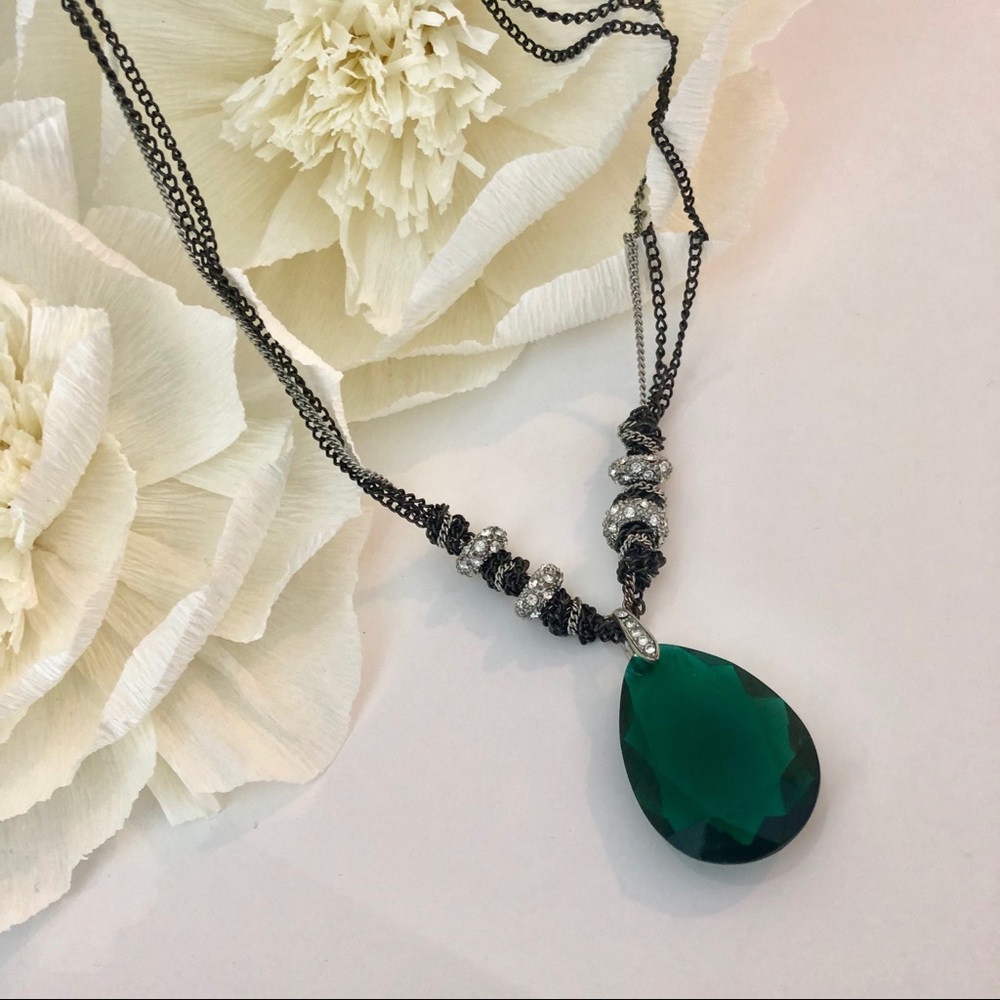 ANN TAYLOR LOFT NWOT Emerald Pendant Necklace